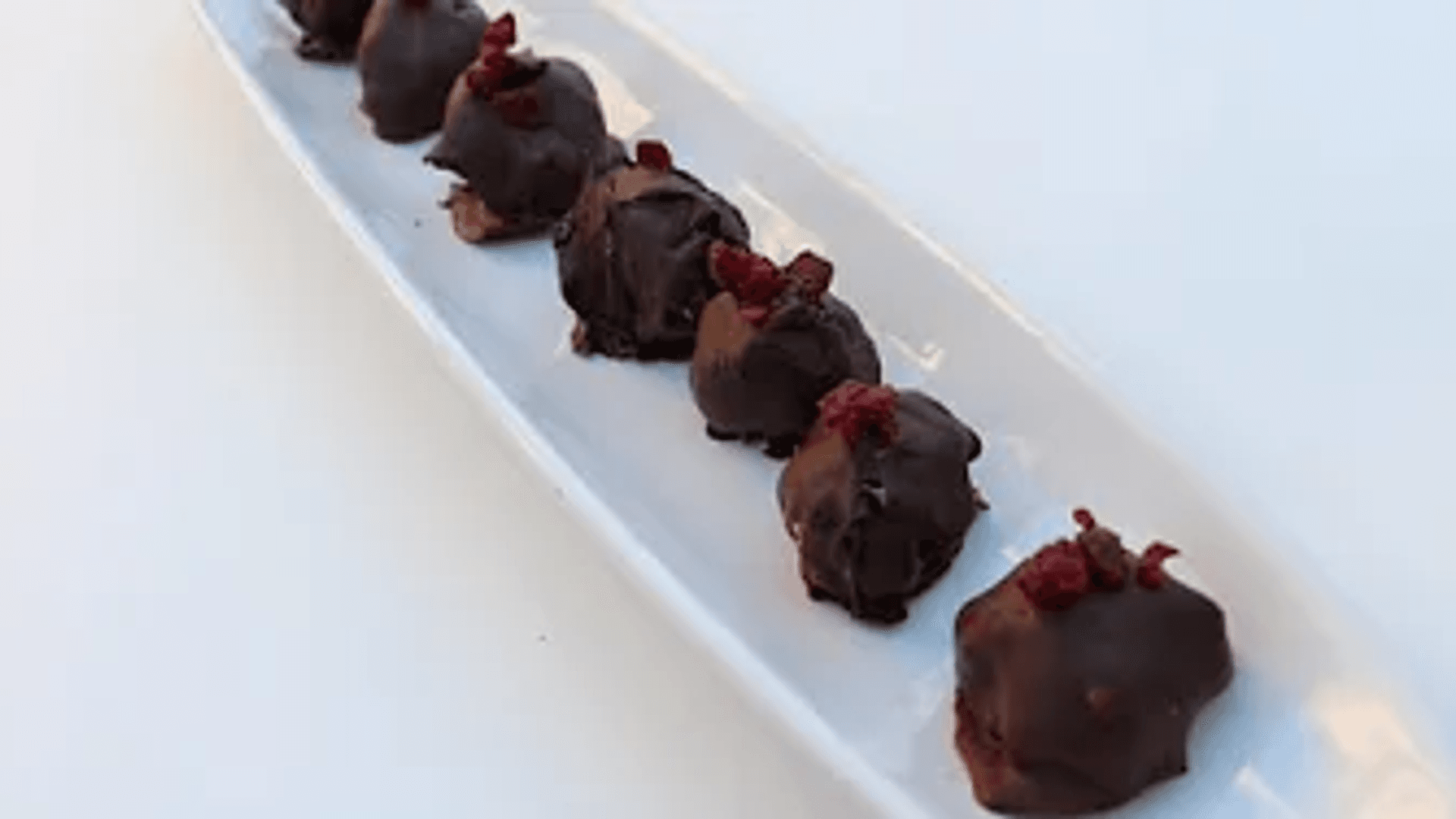 Cranberry Raspberry Truffles | Simply Bakings thumbnail