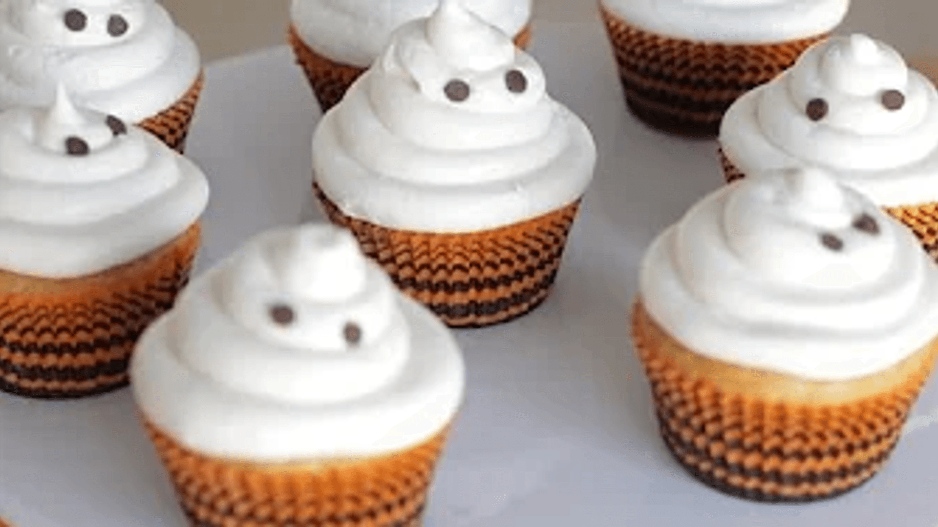 How To Make Ghost Cupcakes | Simply Bakings thumbnail