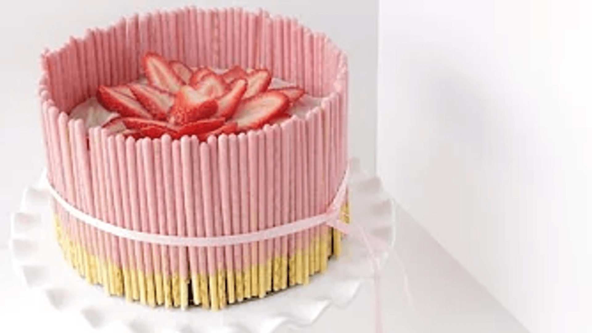 Pocky Strawberry Cake w/ Cream Cheese Frosting | Simply Bakings thumbnail