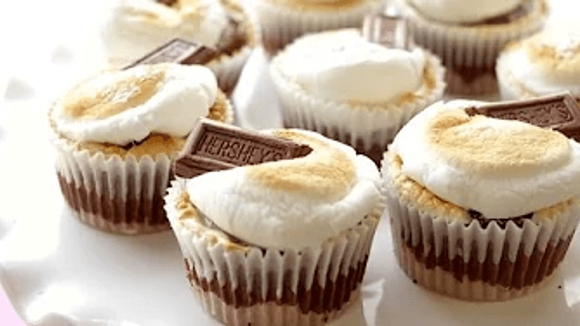 How to make S'mores Cupcakes thumbnail