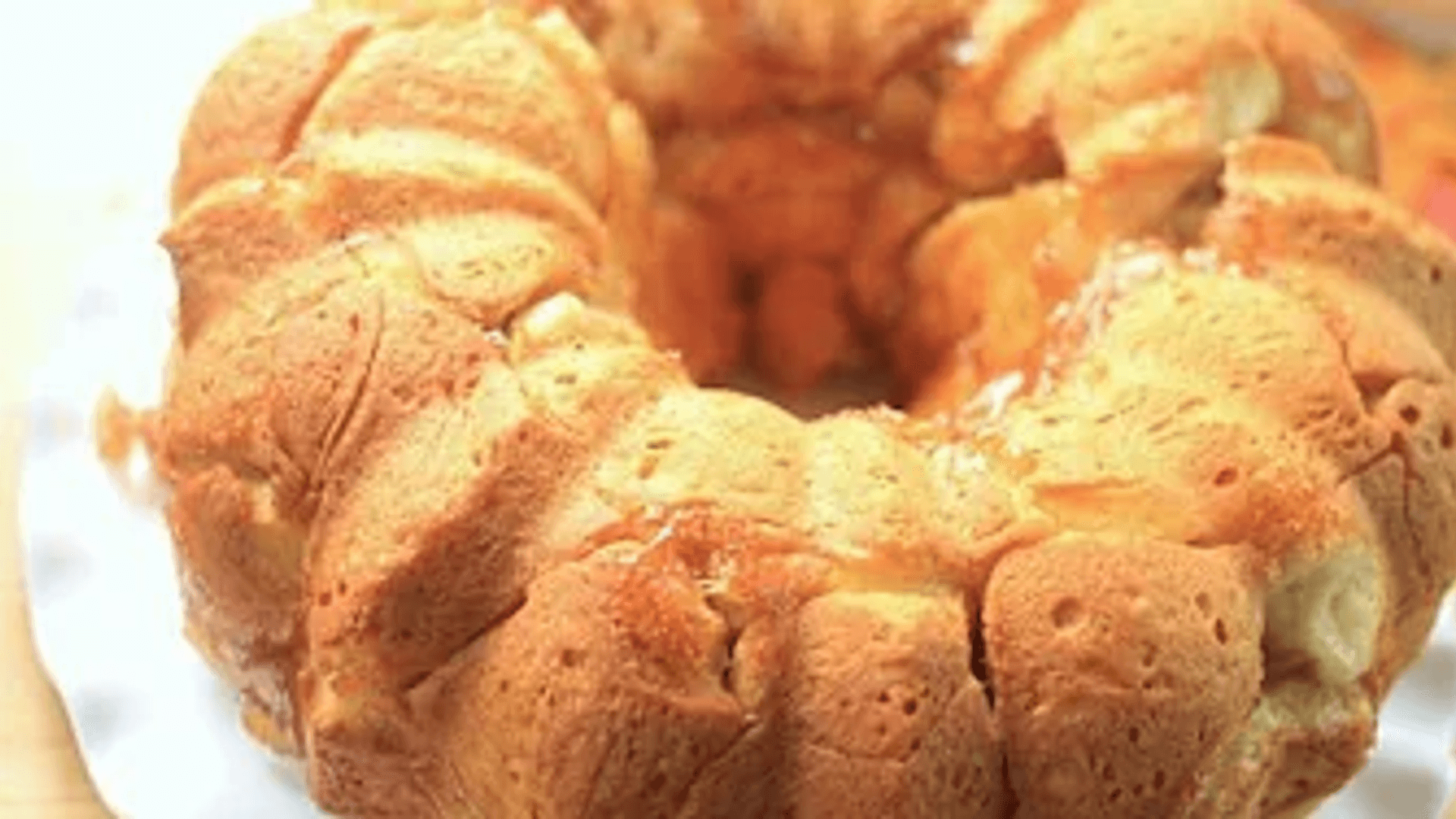 Thanksgiving Apple Monkey Bread thumbnail