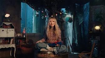 ‘Panic! In The Treehouse’ by Sabrina Carpenter | Samsung thumbnail