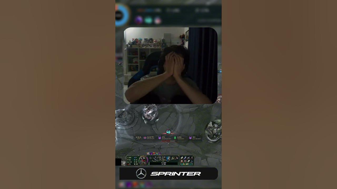 El combo insano de Graves #LLA #SomosEstral thumbnail