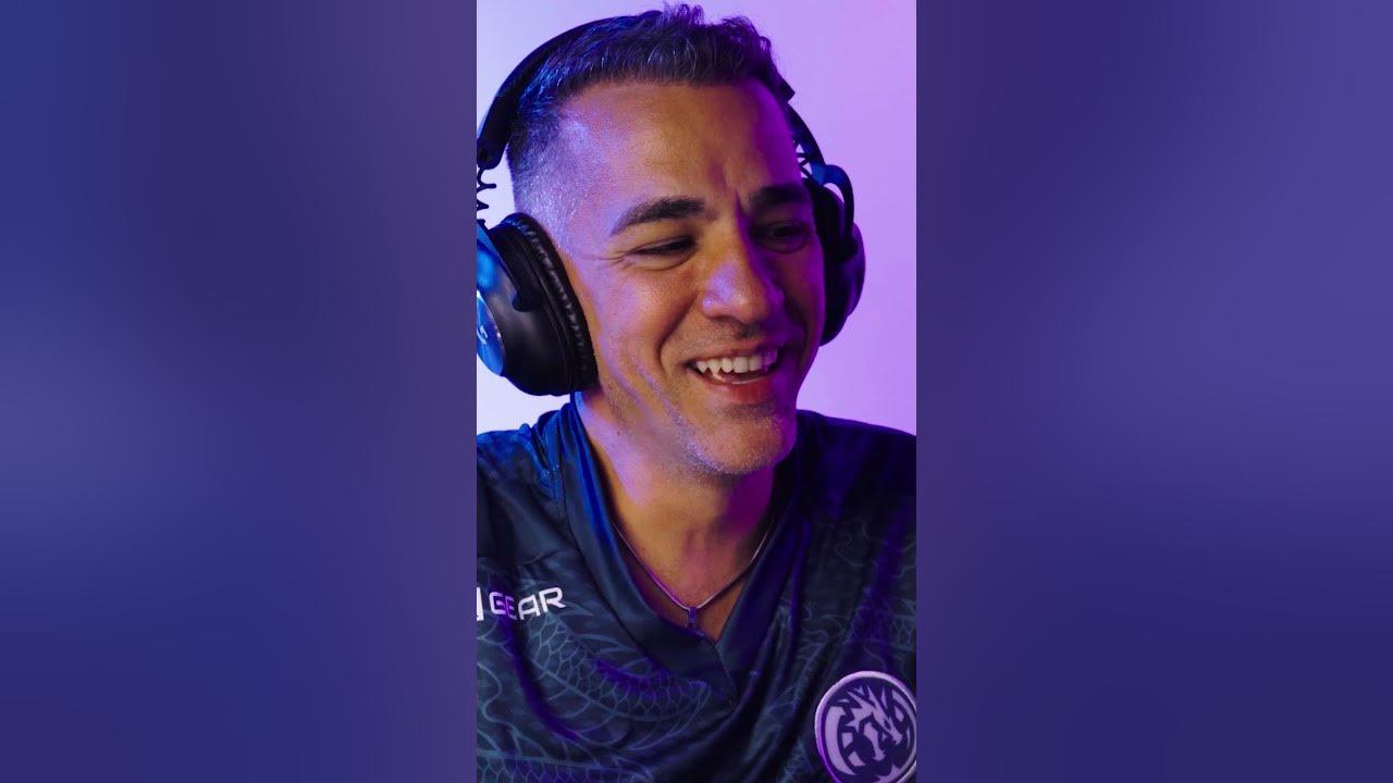 PSICÓLOGO REACCIONA a MOMENTOS EN ESPORTS thumbnail