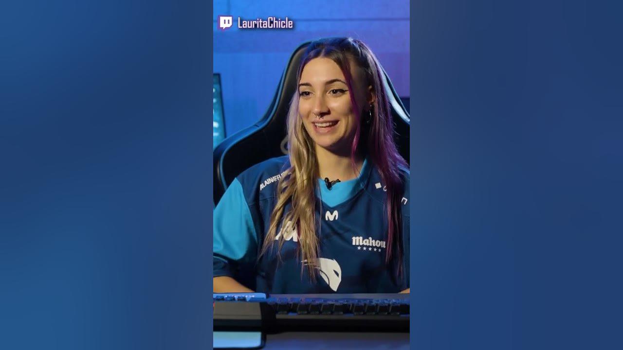 Conociendo a LauritaChicle en 1 minuto thumbnail