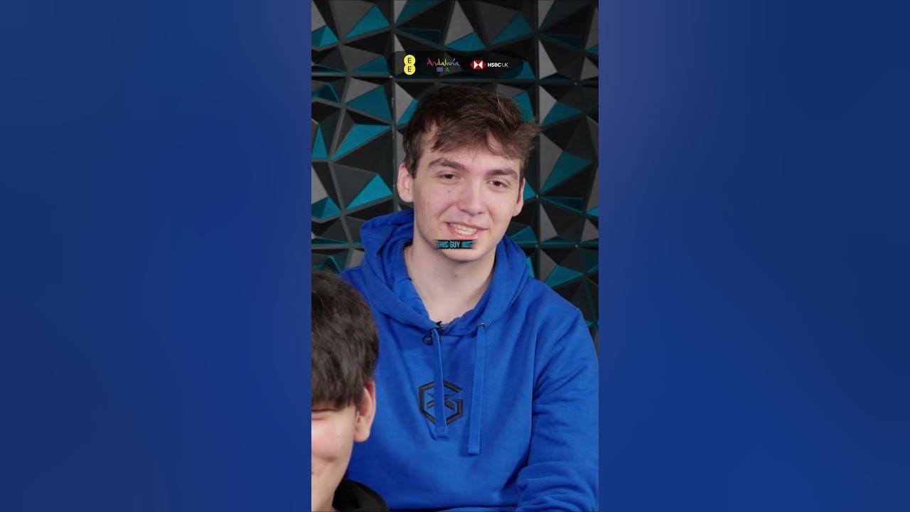 Esports pros react to one of Faker's best plays #lolesports #leagueoflegends #leaguetiktok thumbnail