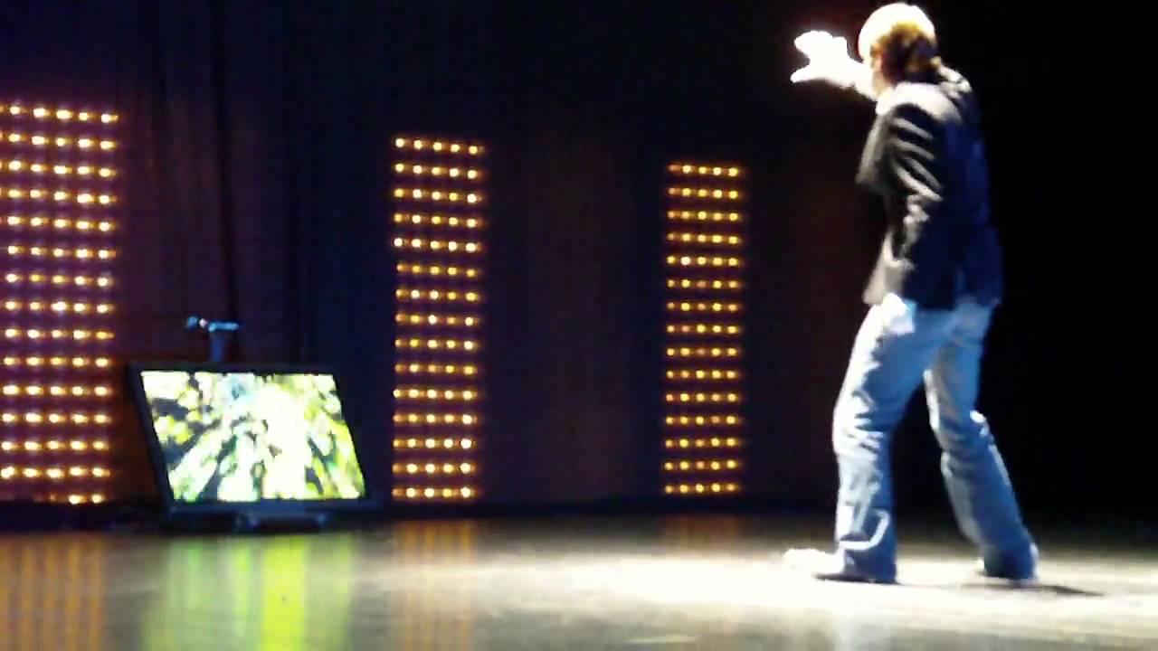 Tetsuya Mizuguchi Playing Child of Eden - Ubisoft E3 2010 thumbnail