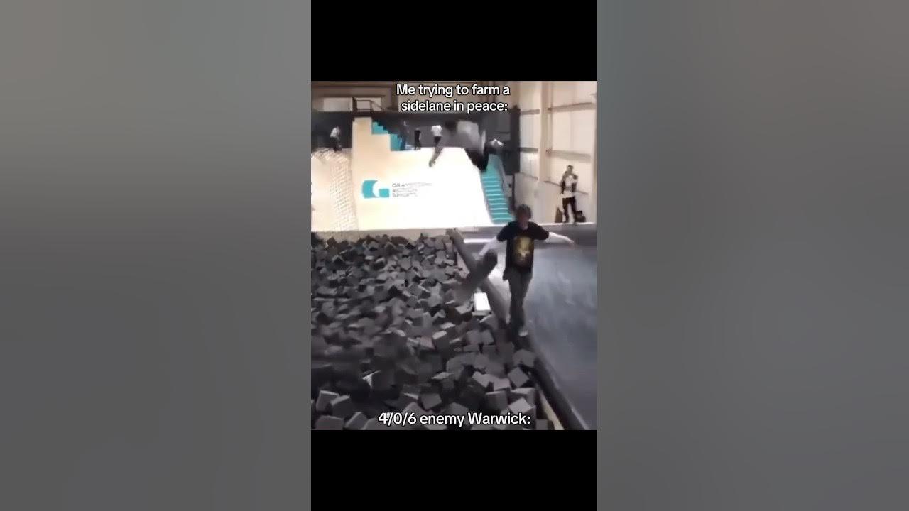 Where did bro come from!!? #leagueoflegends #g2esports #gaming #warwick thumbnail